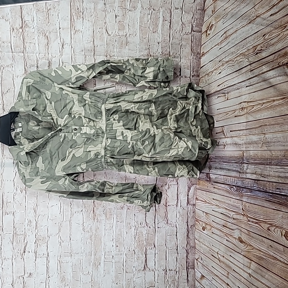 So girl's camo dress size large new nwt